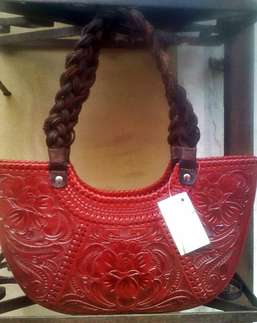Veracruz with braided handle - Red